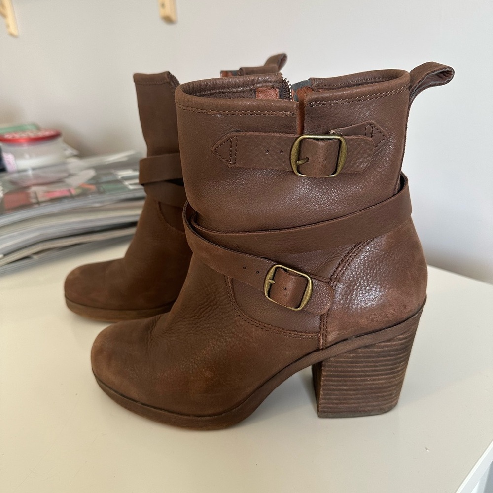 Lucky Brand Brown Leather Ankle Boots
